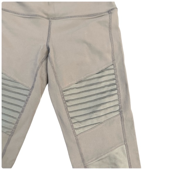 Alo Womens Moto Yoga Leggings Pants Light Gray High Waist Mesh - Picture 4 of 9